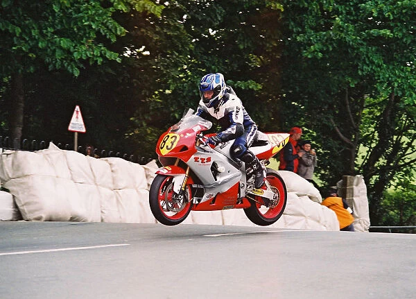 Mark Harland (Suzuki) 2004 Senior TT