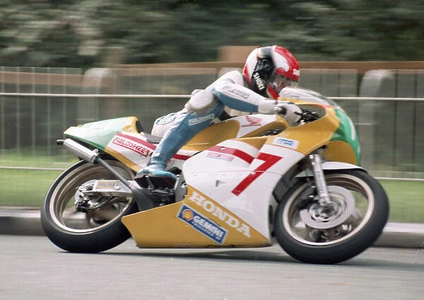 Mark Linton (Honda) 1989 Lightweight Manx Grand Prix