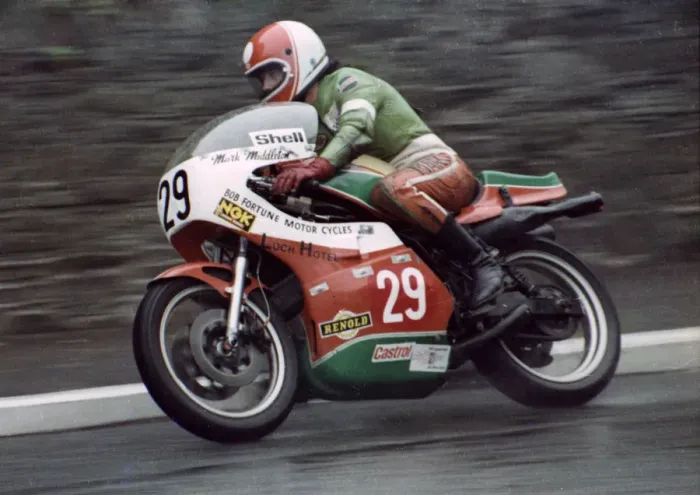 Framed Print : Mark Middleton (Suzuki) 1978 Senior Newcomers Manx Grand Prix