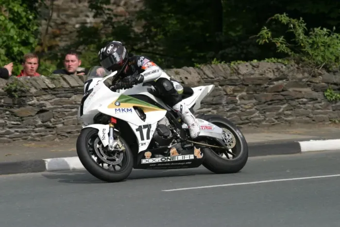 Framed Print : Mark Miller (BMW) 2010 Superbike TT Framed Print : Mark Miller (BMW) 2010 Superbike TT