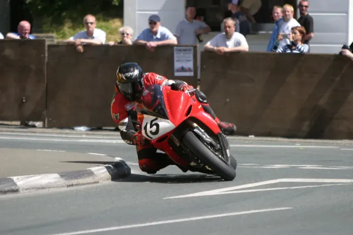 Framed Print : Mark Parrett (Yamaha) 2006 Superbike TT Framed Print : Mark Parrett (Yamaha) 2006 Superbike TT