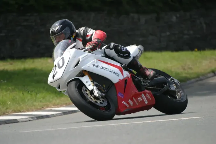 Framed Print : Mark Parrett (Yamaha) 2007 Superbike TT