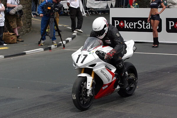 Mark Parrett (Yamaha) 2009 Superbike TT