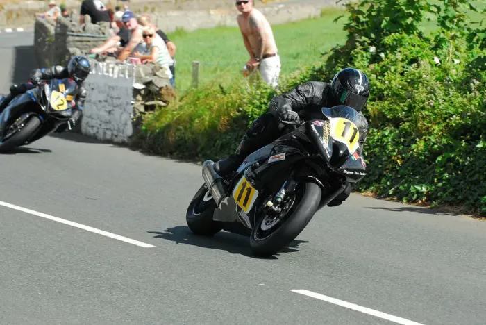 Framed Print : Mark Parrett (Yamaha) 2014 Southern 100 Framed Print : Mark Parrett (Yamaha) 2014 Southern 100