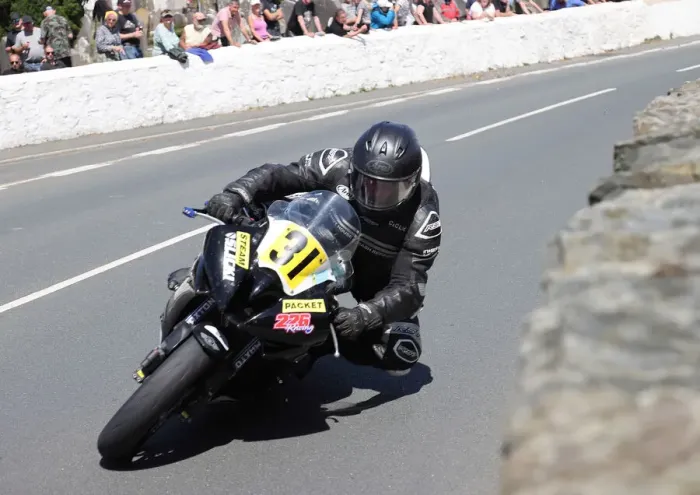 Framed Print : Mark Parrett (Yamaha) 2022 Southern 100 Framed Print : Mark Parrett (Yamaha) 2022 Southern 100