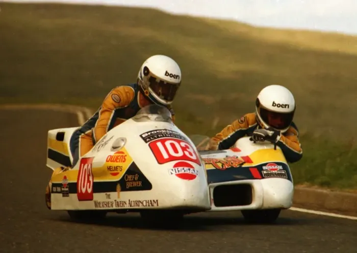 Framed Print : Martin Dwyer & Debee Statham (CWH Yamaha) 1988 Sidecar TT Framed Print : Martin Dwyer & Debee Statham (CWH Yamaha) 1988 Sidecar TT