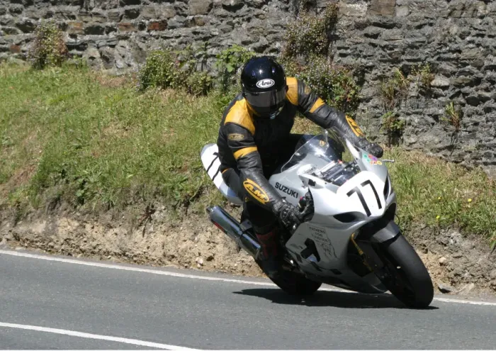 Framed Print : Martin Hamberg (Suzuki) 2006 Senior TT Framed Print : Martin Hamberg (Suzuki) 2006 Senior TT