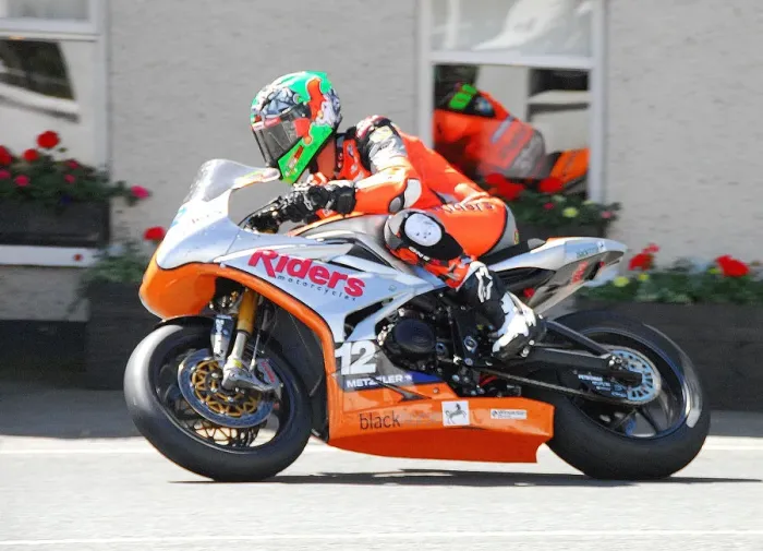 Framed Print : Martin Jessopp (Triumph) 2018 Supersport TT