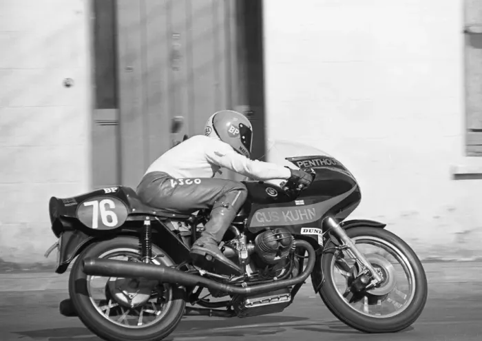Framed Print : Martin Sharpe (Gus Kuhn BMW) 1975 Production TT