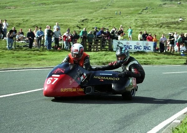Martin Vollebregt & Roland Martiny (Windle Yamaha) 1993 Sidecar TT