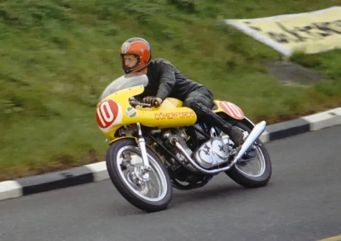 Framed Print : Martyn Ashwood (Norton) 1972 Production TT Framed Print : Martyn Ashwood (Norton) 1972 Production TT