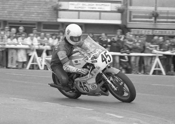 Framed Print : Martyn Nelson (Yamaha) 1981 Senior Manx Grand Prix Framed Print : Martyn Nelson (Yamaha) 1981 Senior Manx Grand Prix