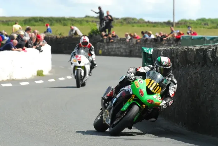 Framed Print : Matthew Rees (Kawasaki) 2015 Southern 100 Framed Print : Matthew Rees (Kawasaki) 2015 Southern 100