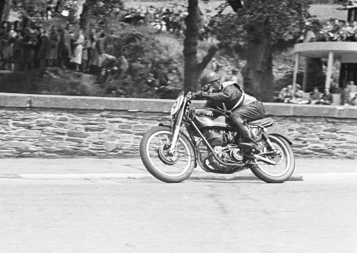 Framed Print : Maurice Cann (AJS) 1948 Junior TT Framed Print : Maurice Cann (AJS) 1948 Junior TT