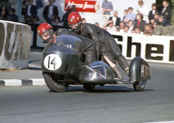 Framed Print : Maurice Tombs & Trevor Tombs (BMW) 1968 500 Sidecar TT Framed Print : Maurice Tombs & Trevor Tombs (BMW) 1968 500 Sidecar TT