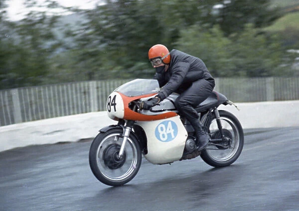 Michael Bridger (Norton) 1967 Junior Manx Grand Prix