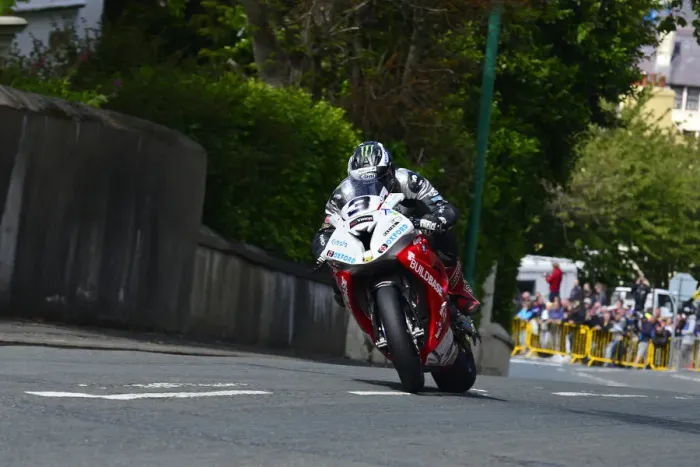 Framed Print : Michael Dunlop (BMW) 2015 Superbike TT