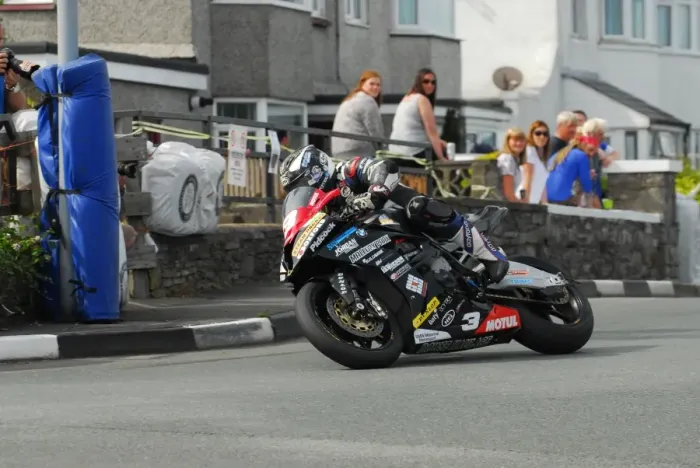 Framed Print : Michael Dunlop (BMW) 2016 Southern 100 Framed Print : Michael Dunlop (BMW) 2016 Southern 100