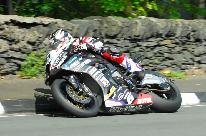 Framed Print : Michael Dunlop (BMW) 2016 Superbike TT Framed Print : Michael Dunlop (BMW) 2016 Superbike TT