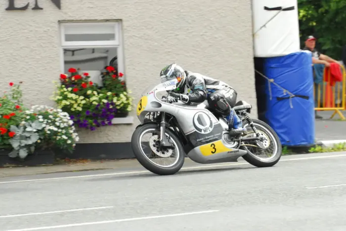 Framed Print : Michael Dunlop (Norton) 2015 Senior Classic TT Framed Print : Michael Dunlop (Norton) 2015 Senior Classic TT