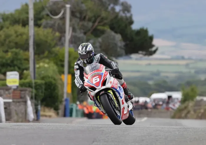 Framed Print : Michael Dunlop (Suzuki) 2022 Southern 100 Framed Print : Michael Dunlop (Suzuki) 2022 Southern 100