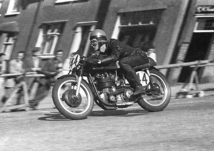 Framed Print : Michael Hancock (Norton) 1958 Junior Manx Grand Prix Framed Print : Michael Hancock (Norton) 1958 Junior Manx Grand Prix