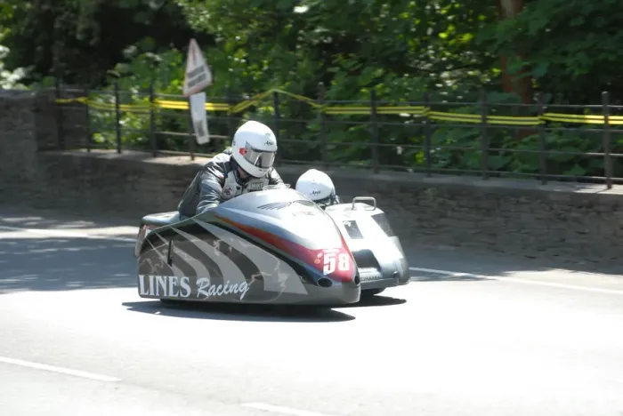 Framed Print : Michael Lines & Mike Aylott (Shelborne Honda) 2008 Sidecar TT Framed Print : Michael Lines & Mike Aylott (Shelborne Honda) 2008 Sidecar TT