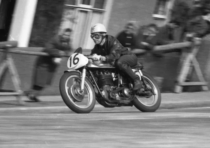 Framed Print : Michael McStay (Norton) 1961 Senior Manx Grand Prix Framed Print : Michael McStay (Norton) 1961 Senior Manx Grand Prix