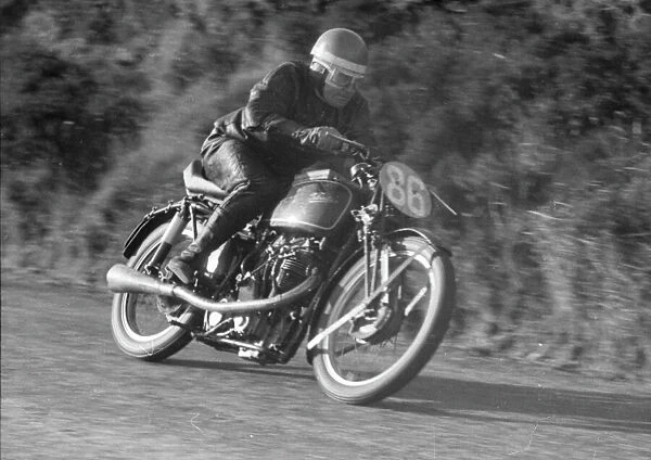 Michael Mooney (Velocette) 1952 Junior TT