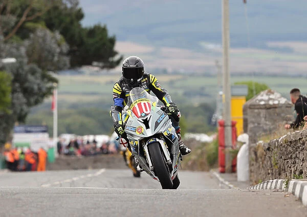 Michael Russell (BMW) 2022 Southern 100