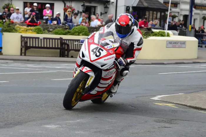 Framed Print : Michael Russell (Honda) 2014 Senior TT Framed Print : Michael Russell (Honda) 2014 Senior TT