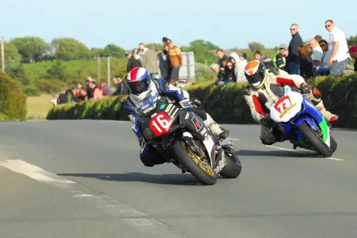 Framed Print : Michael Russell (Honda) and Gaz Evans (Honda) 2015 Southern 100 Framed Print : Michael Russell (Honda) and Gaz Evans (Honda) 2015 Southern 100