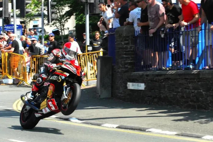 Framed Print : Michael Rutter (BMW) 2016 Superstock TT Framed Print : Michael Rutter (BMW) 2016 Superstock TT