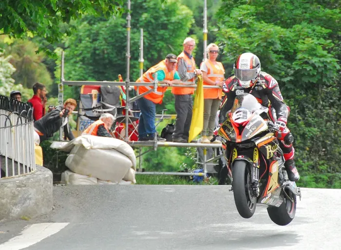 Framed Print : Michael Rutter (BMW) 2018 Senior TT Framed Print : Michael Rutter (BMW) 2018 Senior TT