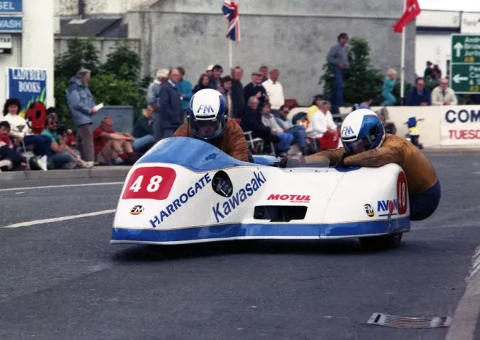 Framed Print : Michael Staino & Peter Willis (Windle Yamaha) 1990 Sidecar TT