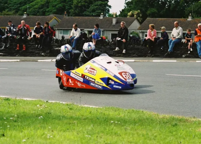 Framed Print : Michael Stewart & Andrew Baxter (Windle Yamaha) 2004 Sidecar TT Framed Print : Michael Stewart & Andrew Baxter (Windle Yamaha) 2004 Sidecar TT