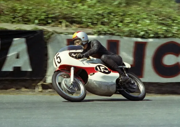 Framed Print : Michelle Duff at Sulby Bridge: 1965 Ultra Lightweight TT Framed Print : Michelle Duff at Sulby Bridge: 1965 Ultra Lightweight TT