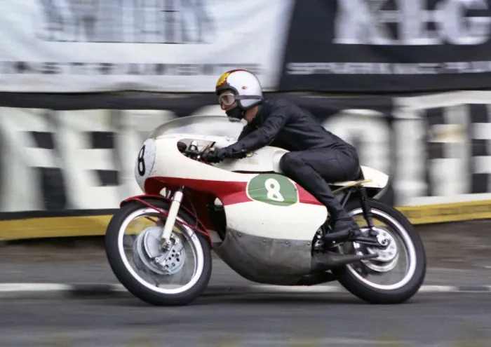 Framed Print : Michelle Duff (Yamaha) 1965 Lightweight TT Framed Print : Michelle Duff (Yamaha) 1965 Lightweight TT