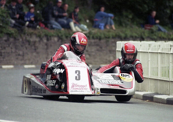 Mick Boddice at Braddan Bridge: 1989 Sidecar Race B