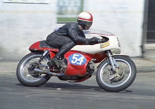 Mick Chatterton (Aermacchi) 1969 Junior TT