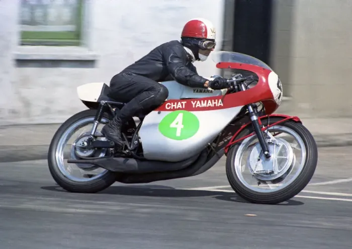 Framed Print : Mick Chatterton (Chat Yamaha) 1969 Lightweight TT Framed Print : Mick Chatterton (Chat Yamaha) 1969 Lightweight TT