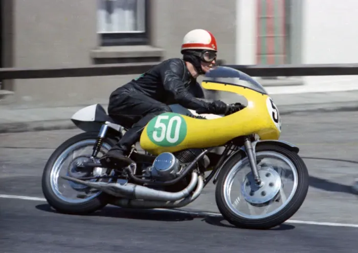 Framed Print : Mick Chatterton (Yamaha) 1967 Lightweight TT Framed Print : Mick Chatterton (Yamaha) 1967 Lightweight TT