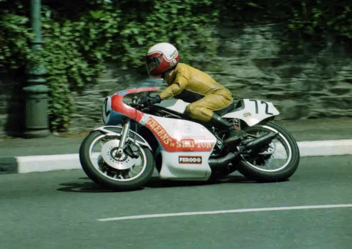 Framed Print : Mick Chatterton (Yamaha) 1982 Classic TT Framed Print : Mick Chatterton (Yamaha) 1982 Classic TT