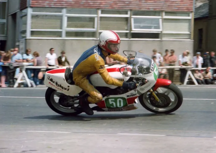 Framed Print : Mick Chatterton (Yamaha) 1982 Junior TT Framed Print : Mick Chatterton (Yamaha) 1982 Junior TT