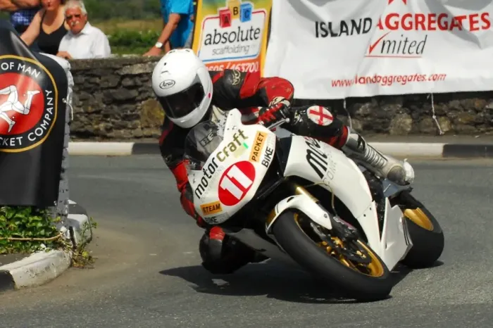 Framed Print : Mick Goodings (Honda) 2016 Southern 100