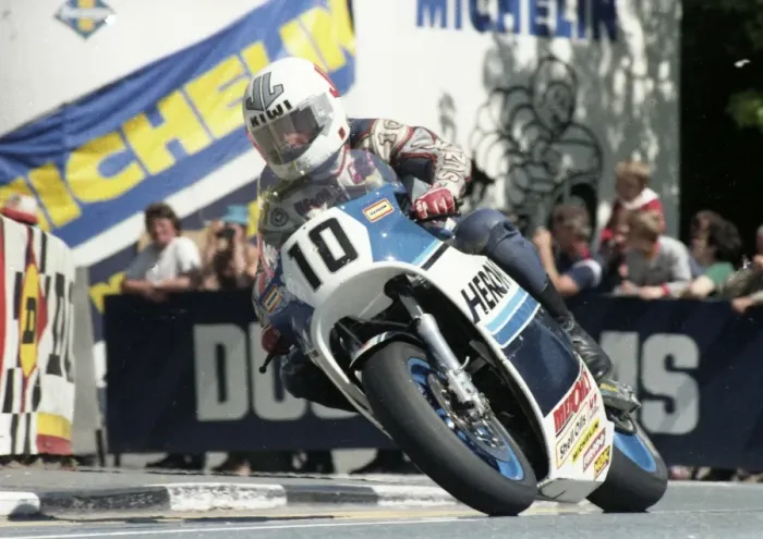 Framed Print : Mick Grant (Suzuki) 1985 Formula One TT Framed Print : Mick Grant (Suzuki) 1985 Formula One TT