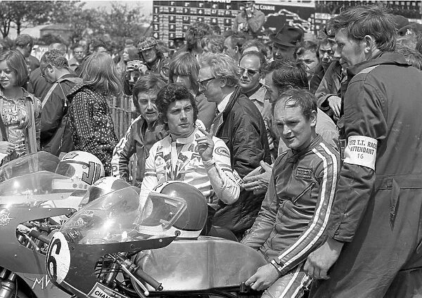 Mick Grant (Yamaha), Giacomo Agostini (MV), Tony Rutter (Yamaha) 1972 Junior TT