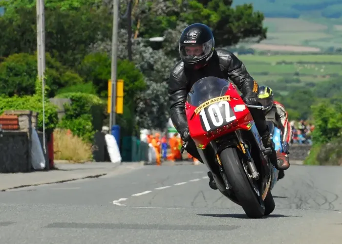 Framed Print : Mick Moreton (Honda) 2016 Southern 100 Framed Print : Mick Moreton (Honda) 2016 Southern 100