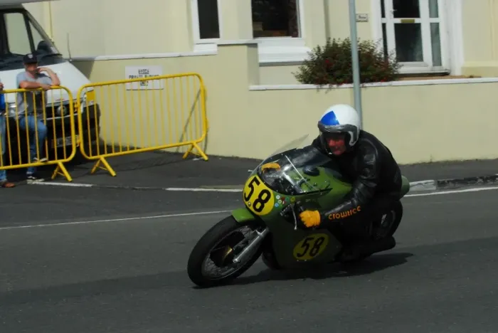 Framed Print : Mick Moreton (Paton) 2016 Senior Classic TT Framed Print : Mick Moreton (Paton) 2016 Senior Classic TT