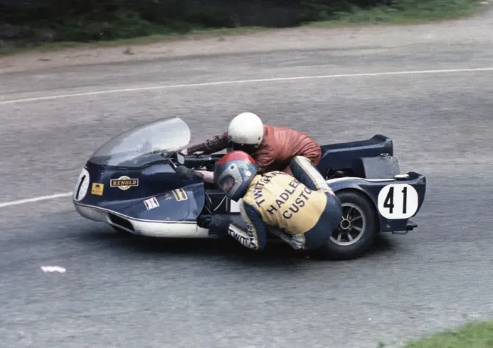 Framed Print : Mick Potter & Graham Twitchings (Yamaha) 1978 Sidecar TT Framed Print : Mick Potter & Graham Twitchings (Yamaha) 1978 Sidecar TT